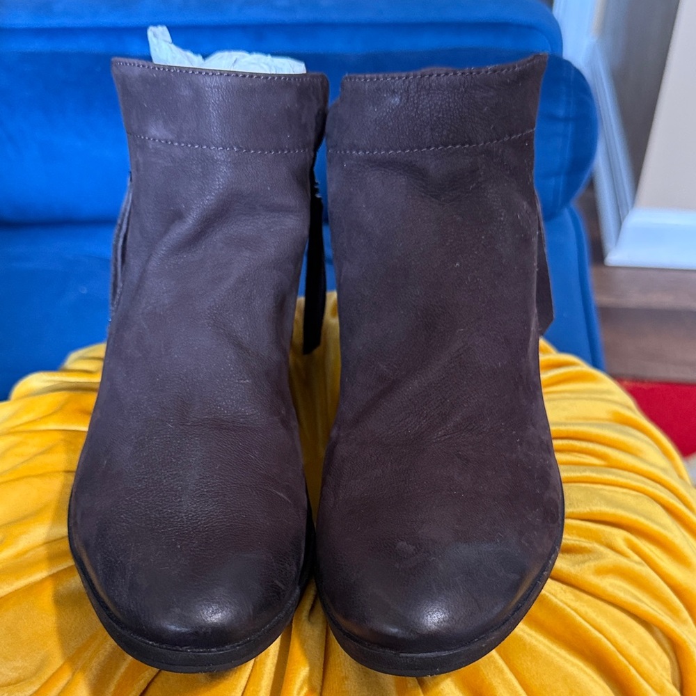 Elegant Brown Ankle Boots